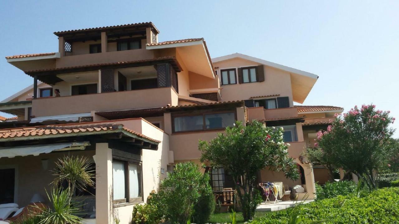 Lucky Apartment Golfo Aranci Buitenkant foto